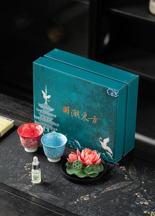 宏裕 非遗荷花冰花釉对杯香氛礼盒hyxq1061